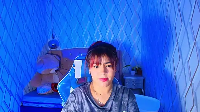 Snapshot of NicolleTaylor chatting on 02/22/26, 04:15 NicolleTaylor online show from 02/22/26, 04:15