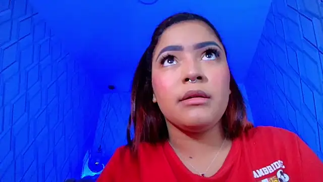 Snapshot of NicolleTaylor chatting on 11/23/25, 04:11 NicolleTaylor online show from 11/23/25, 04:11