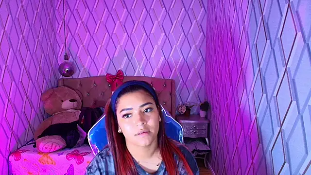 Snapshot of NicolleTaylor chatting on 01/10/26, 04:08 NicolleTaylor online show from 01/10/26, 04:08