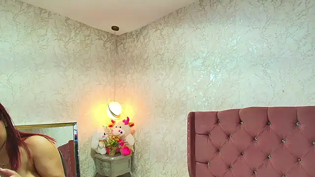 Snapshot of NicolleTaylor chatting on 01/17/26, 01:37 NicolleTaylor online show from 01/17/26, 01:37