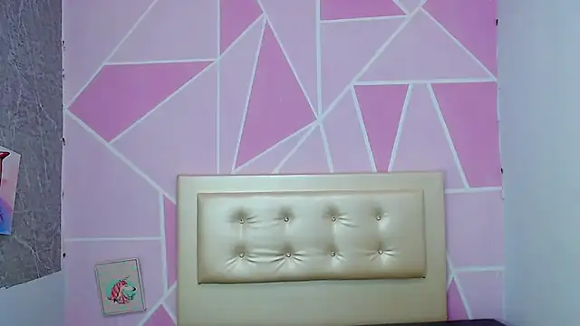 Snapshot of AngeDrty chatting on 06/28/26, 06:09 AngeDrty online show from 06/28/26, 06:09