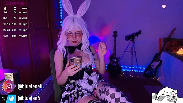 bluelen online show from 04/26/26, 10:12
