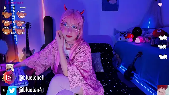 Snapshot of bluelen chatting on 03/14/25, 11:23 bluelen online show from 03/14/25, 11:23