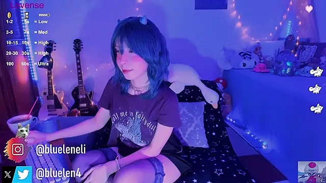 Snapshot of bluelen chatting on 02/05/25, 08:11 bluelen online show from 02/05/25, 08:11