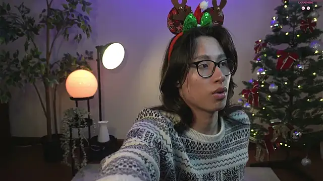 Snapshot of SrLuis18 chatting on 12/25/24, 07:46 SrLuis18 online show from 12/25/24, 07:46
