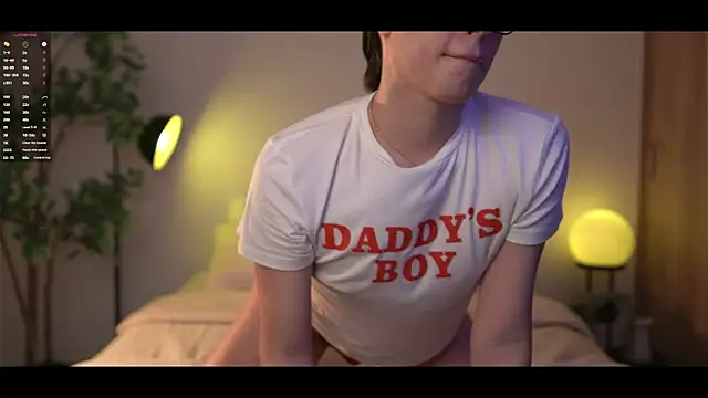 Snapshot of SrLuis18 chatting on 03/01/26, 02:22 SrLuis18 online show from 03/01/26, 02:22