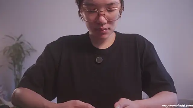 meganmei666 online show from 04/14/26, 06:02