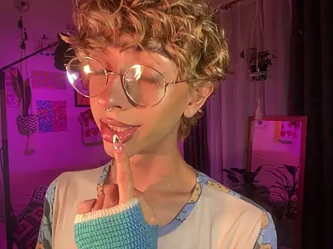 lyamthommpson online show from 02/28/26, 03:50