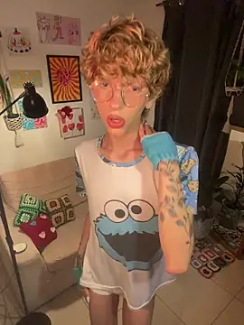 lyamthommpson online show from 02/09/26, 03:26