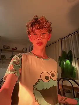 Snapshot of lyamthommpson chatting on 11/29/25, 08:14 lyamthommpson online show from 11/29/25, 08:14