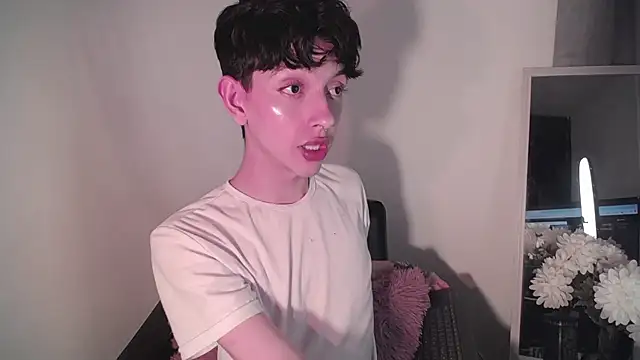 Snapshot of lyamthommpson chatting on 02/08/25, 07:15 lyamthommpson online show from 02/08/25, 07:15