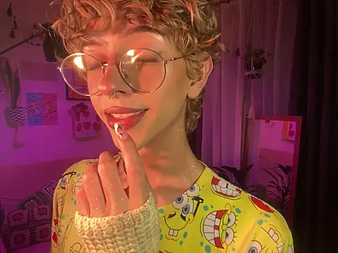 lyamthommpson online show from 03/01/26, 03:17