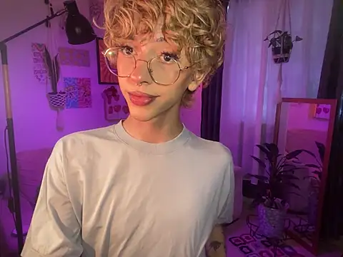 lyamthommpson online show from 03/22/26, 07:04