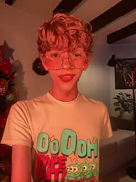 Snapshot of lyamthommpson chatting on 12/05/25, 06:17 lyamthommpson online show from 12/05/25, 06:17