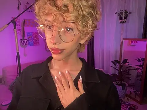 lyamthommpson online show from 03/27/26, 09:05