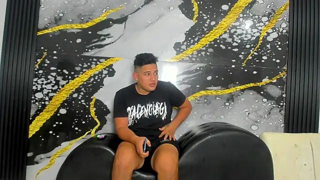 sweethot    online show from 09/26/25, 01:29