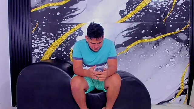 sweethot    online show from 09/19/25, 02:10