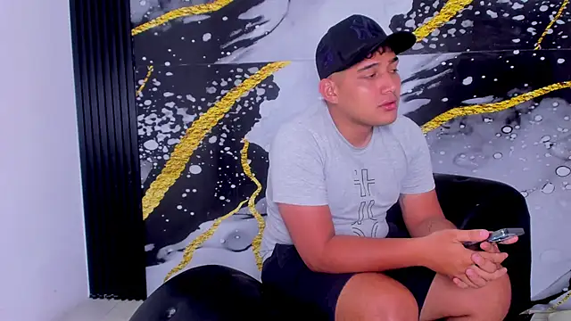 sweethot    online show from 09/27/25, 01:39