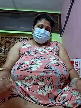 Snapshot of kunjan789 chatting on 10/18/25, 02:57 kunjan789 online show from 10/18/25, 02:57