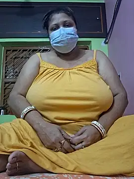 Snapshot of kunjan789 chatting on 10/29/25, 02:10 kunjan789 online show from 10/29/25, 02:10