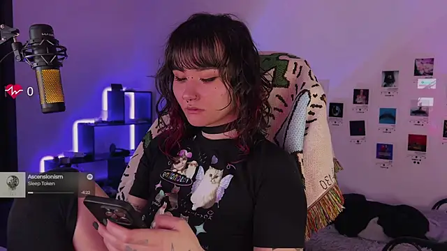 deadlysweet online show from 10/27/25, 01:28