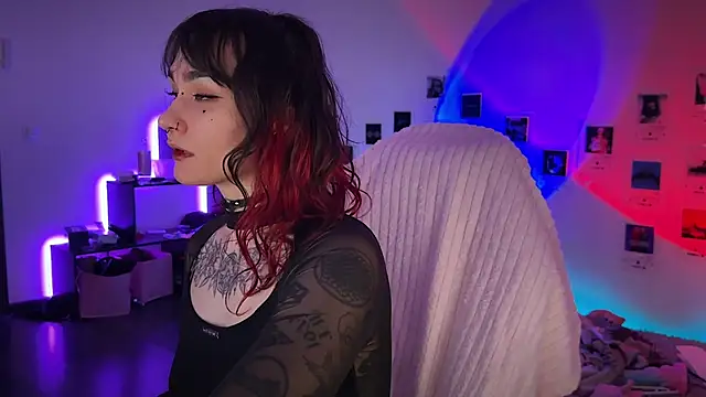 deadlysweet online show from 02/14/26, 03:51