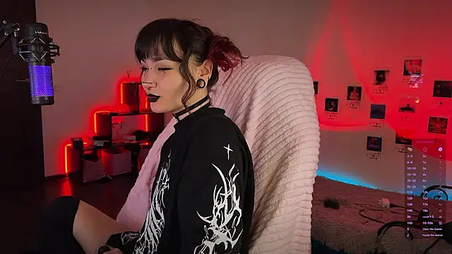 deadlysweet online show from 01/18/26, 03:21