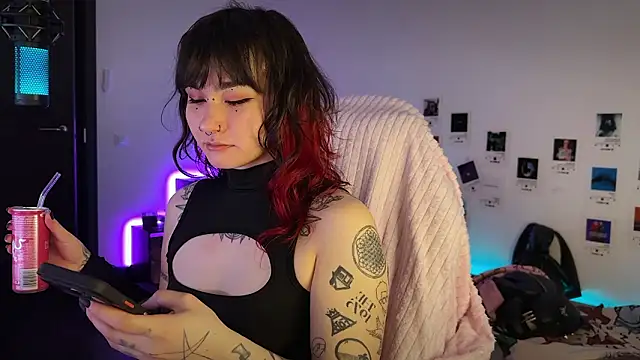 deadlysweet online show from 02/10/26, 12:42