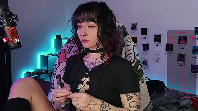 deadlysweet online show from 09/27/25, 02:39