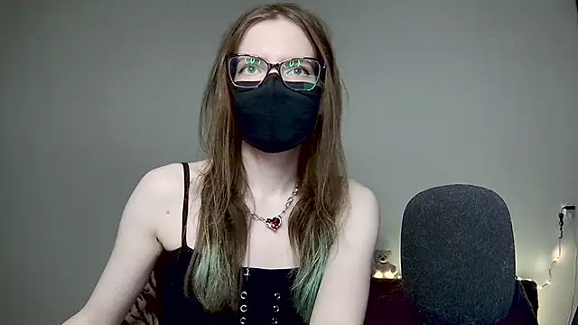 amber candyfloss online show from 12/05/25, 04:11