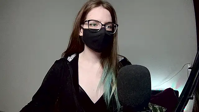 Snapshot of amber_candyfloss chatting on 10/06/25, 10:54 amber candyfloss online show from 10/06/25, 10:54