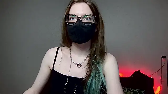 Snapshot of amber_candyfloss chatting on 10/05/25, 02:02 amber candyfloss online show from 10/05/25, 02:02