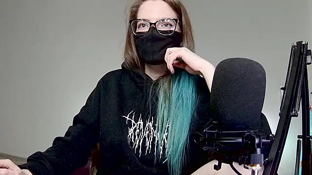 Snapshot of amber_candyfloss chatting on 01/27/25, 01:48 amber candyfloss online show from 01/27/25, 01:48