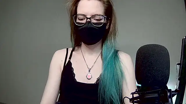 Snapshot of amber_candyfloss chatting on 02/05/25, 10:44 amber candyfloss online show from 02/05/25, 10:44