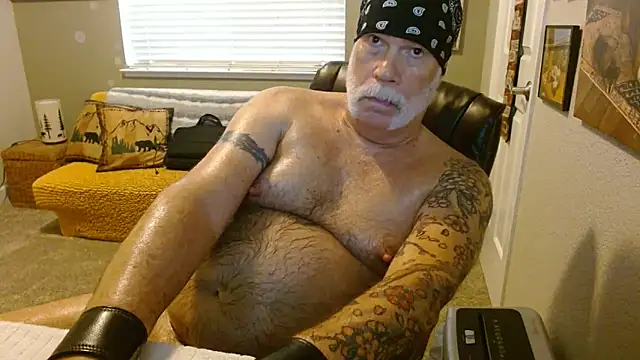 musclebearnips online show from 05/28/26, 04:57