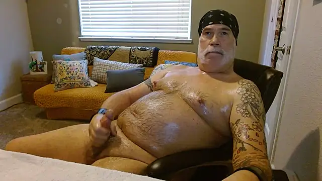 musclebearnips online show from 02/26/25, 07:10