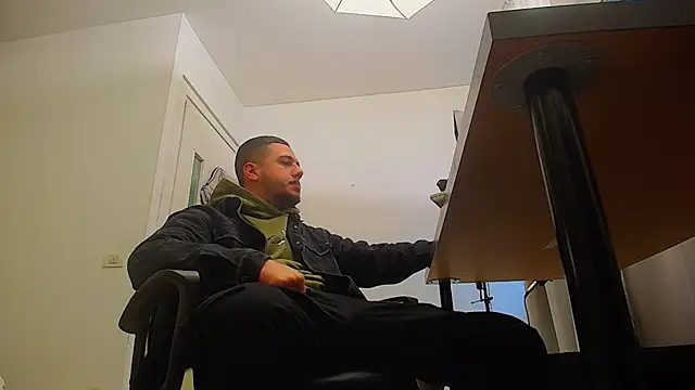 JoshKnights online show from 10/03/25, 05:09