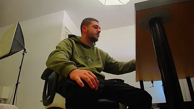 JoshKnights online show from 10/06/25, 05:08