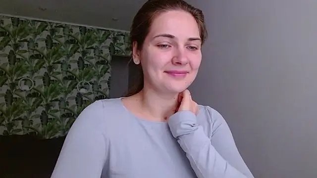 Olivia shine online show from 11/13/25, 05:22