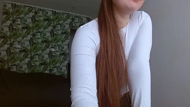 Olivia shine online show from 03/25/26, 05:07