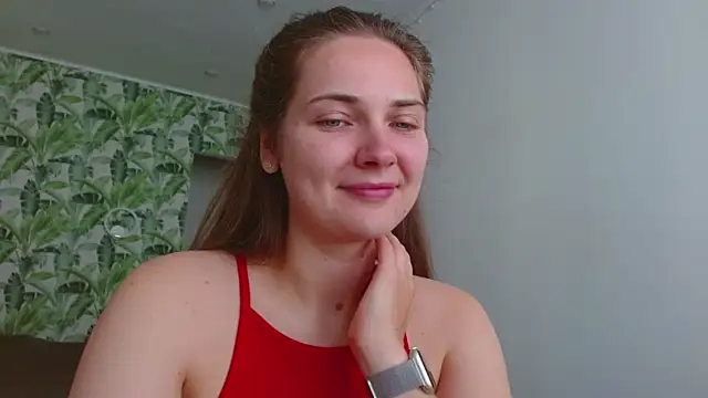 Snapshot of Olivia_shine chatting on 07/05/26, 04:19 Olivia shine online show from 07/05/26, 04:19