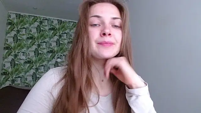 Olivia shine online show from 10/22/25, 04:12