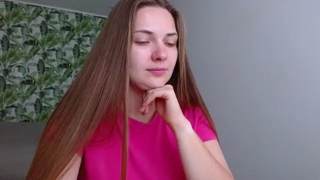 Olivia shine online show from 09/30/25, 04:29