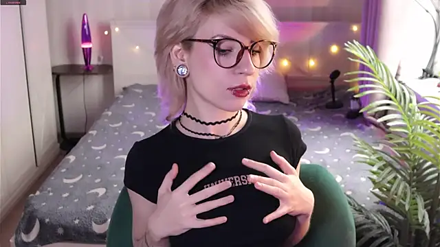  Moonlight t online show from 04/03/26, 09:16