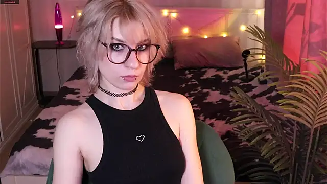  Moonlight t online show from 03/08/26, 11:46