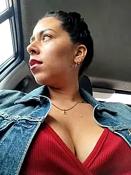 Emily Wane online show from 11/03/25, 03:15