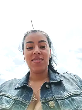 Snapshot of Emily_Wane chatting on 09/26/25, 04:47 Emily Wane online show from 09/26/25, 04:47