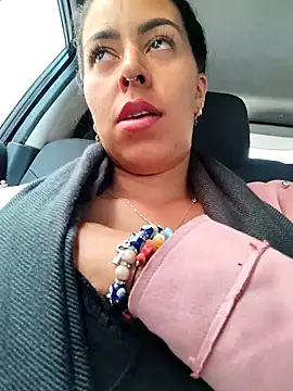 Emily Wane online show from 11/17/25, 04:44