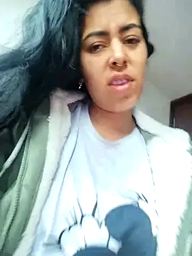 Emily Wane online show from 11/06/25, 12:42