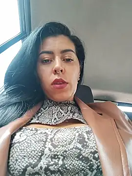 Emily Wane online show from 10/25/25, 04:40